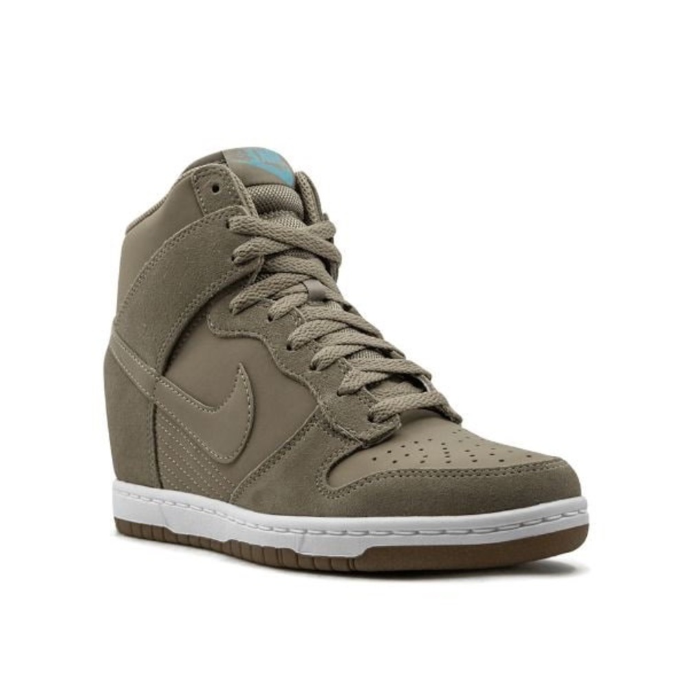 Nike platforms sage green